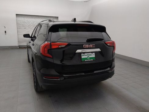 Used 2021 GMC Terrain SLE w/ Elevation Edition image 6