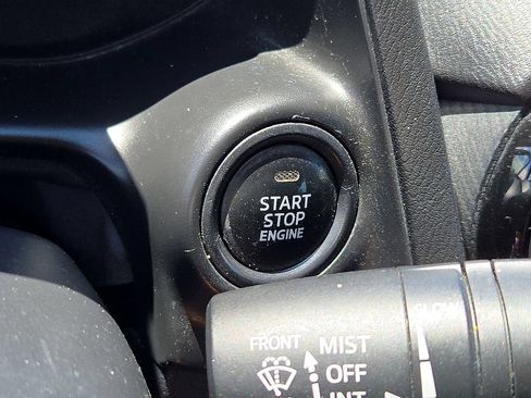 Used 2019 Toyota Yaris LE FWD image 26