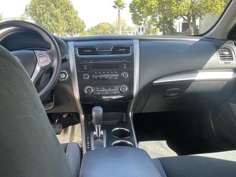 Used 2015 Nissan Altima 2.5 S FWD image 18