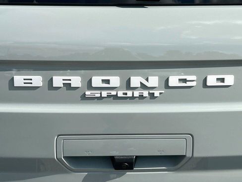 Used 2024 Ford Bronco Sport Outer Banks w/ Tech Package AWD/4WD image 12