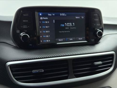 Used 2019 Hyundai Tucson SE FWD image 33