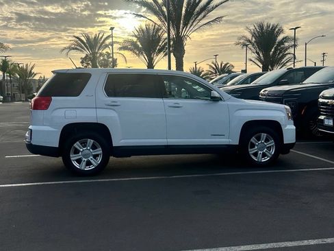 Used 2016 GMC Terrain SLE FWD image 4