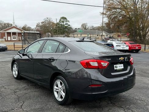 Used 2017 Chevrolet Cruze LT w/ Convenience Package image 10