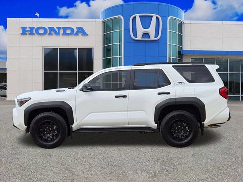 Used 2025 Toyota 4Runner TRD Off-Road AWD/4WD image 6