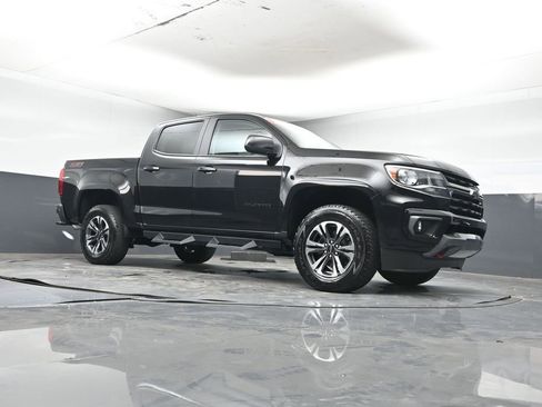 Used 2022 Chevrolet Colorado Z71 image 30