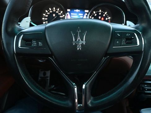 Used 2015 Maserati Quattroporte S Q4 image 31