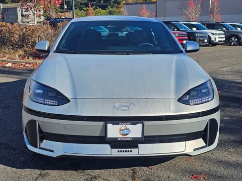 New 2025 Hyundai Ioniq 6 SEL image 2