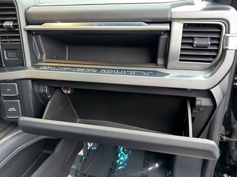 Used 2025 Ford F350 Platinum image 13