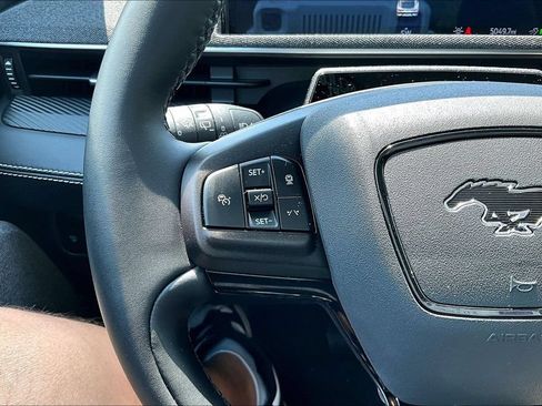 Used 2025 Ford Mustang Mach-E Premium AWD/4WD image 17