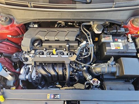 Used 2023 Hyundai Venue SEL image 27