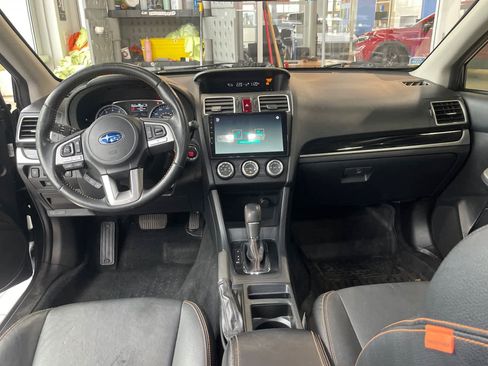 Used 2016 Subaru Crosstrek 2.0i Limited image 3