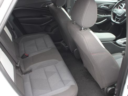 Used 2024 Chevrolet Trax RS w/ Driver Confidence Package FWD image 24