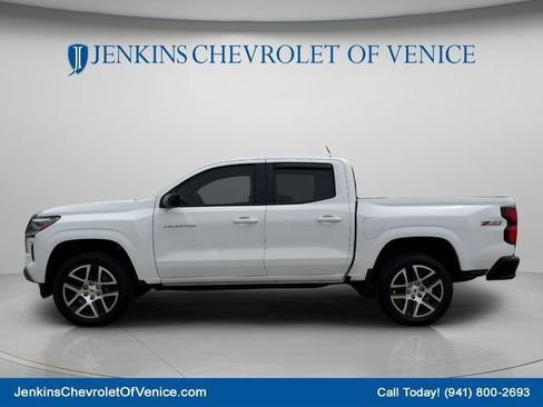 Used 2023 Chevrolet Colorado Z71 w/ Z71 Convenience Package 2 AWD/4WD image 9