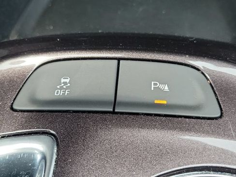 Used 2025 Chevrolet Malibu LT FWD image 28