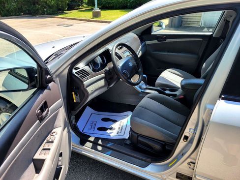 Used 2010 Hyundai Sonata GLS image 10