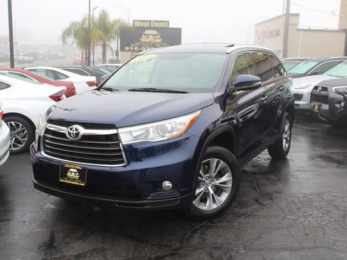 Used 2015 Toyota Highlander XLE image 45