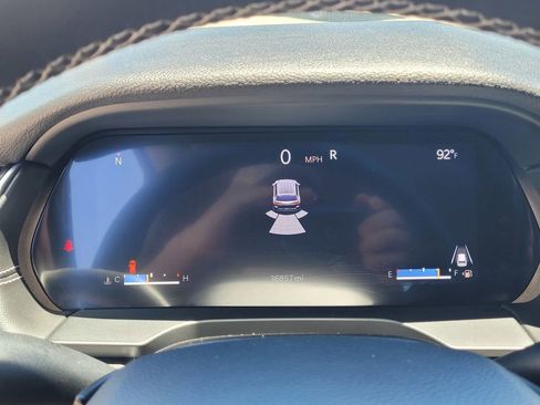 Used 2023 Jeep Grand Cherokee L Laredo image 22