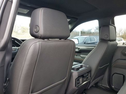 Used 2024 GMC Sierra 1500 AT4 w/ AT4 Premium Package image 30