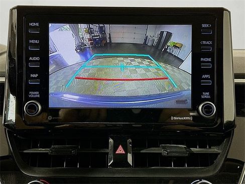 Used 2022 Toyota Corolla LE image 16