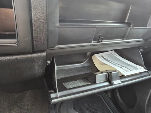 Used 2013 Chevrolet Silverado 1500 LT image 38