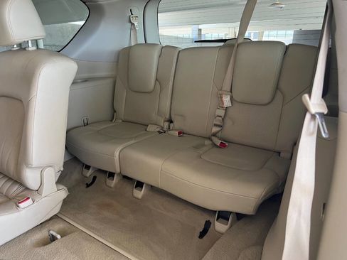 Used 2016 INFINITI QX80 4WD w/ Deluxe Technology Package image 20