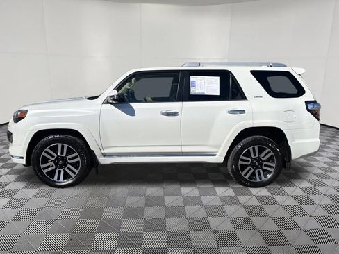 Used 2023 Toyota 4Runner Limited AWD/4WD image 4