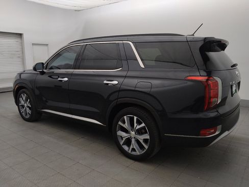 Used 2020 Hyundai Palisade SEL w/ Premium Package FWD image 3