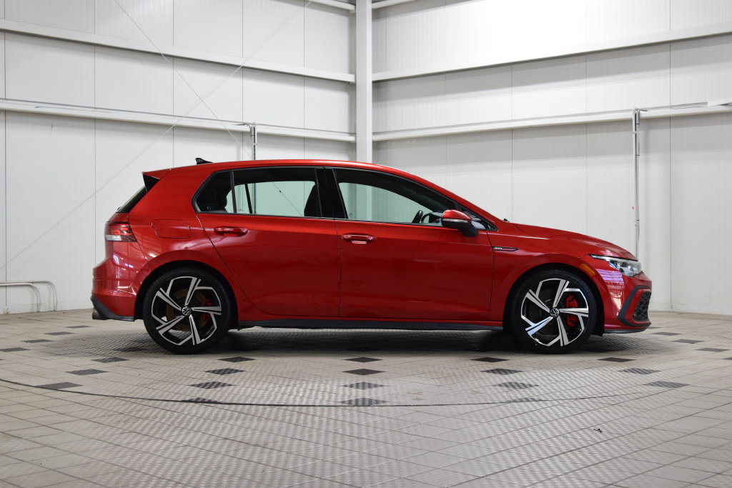 Used 2024 Volkswagen GTI SE FWD image 9