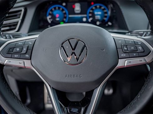 New 2024 Volkswagen Atlas Cross Sport SEL R-Line image 15