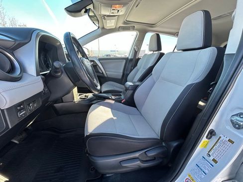 Used 2017 Toyota RAV4 XLE image 13