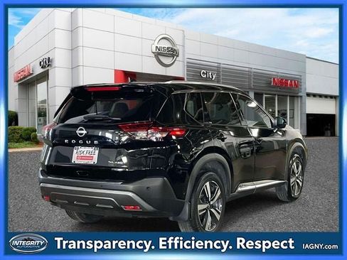 Used 2023 Nissan Rogue SL w/ SL Premium Package AWD/4WD image 6