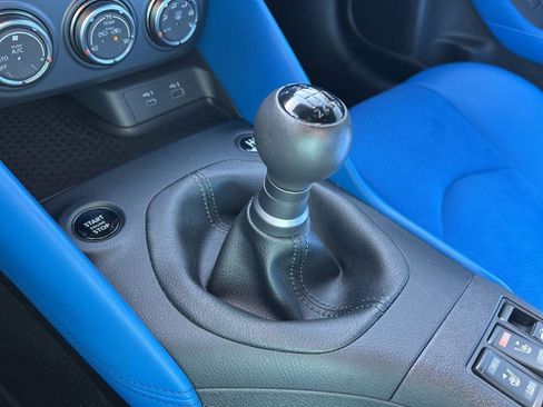 Used 2024 Nissan Z Performance w/ Floor Mat Package image 9