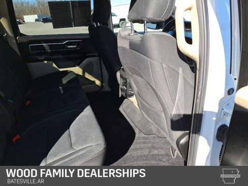 Used 2019 RAM 1500 Big Horn image 29