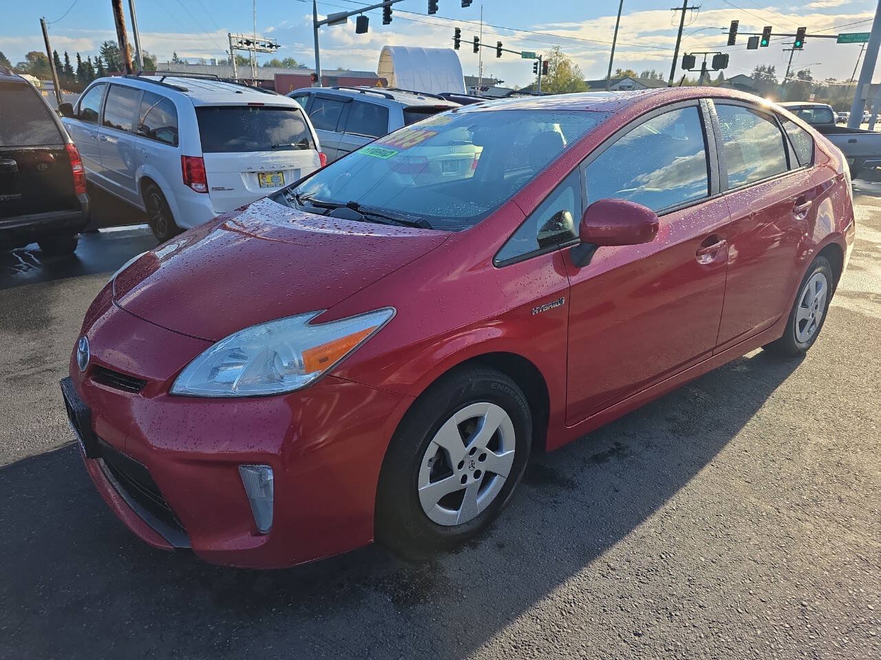 Used 2013 Toyota Prius Two FWD image 9
