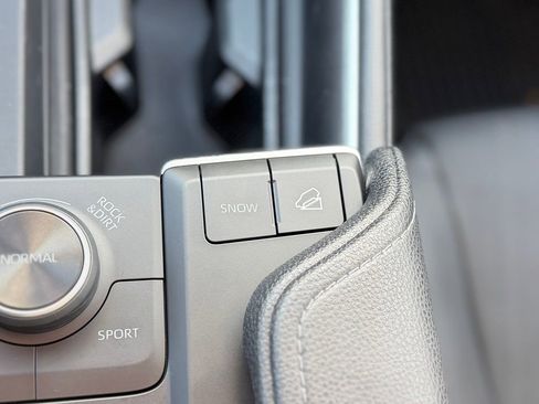 Used 2024 Toyota Grand Highlander Platinum image 34