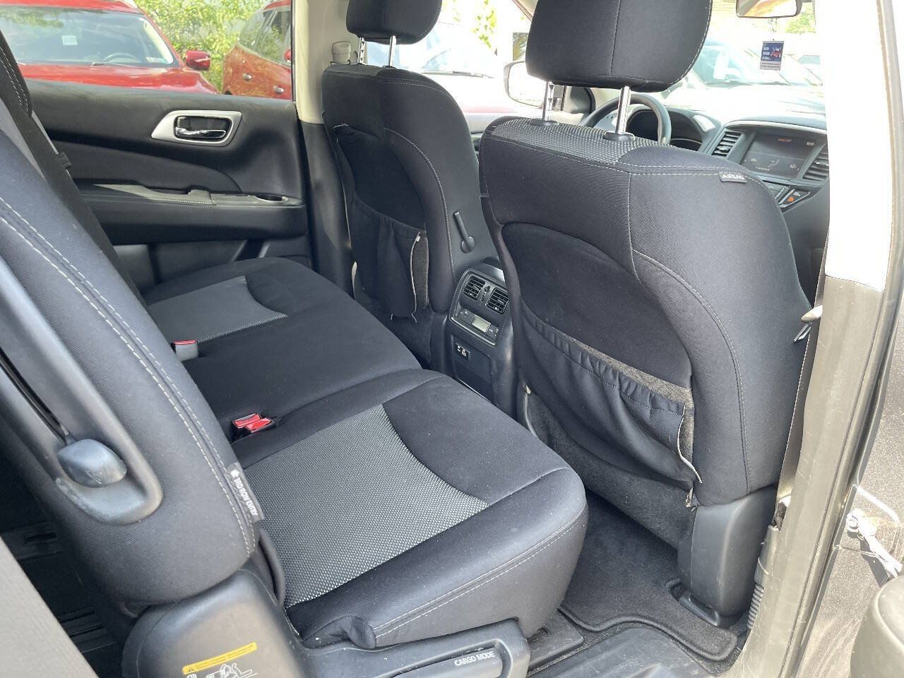 Used 2019 Nissan Pathfinder S AWD/4WD image 26