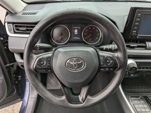 Used 2022 Toyota RAV4 XLE w/ Convenience Package AWD/4WD image 14