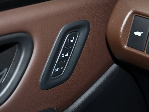 Used 2025 Honda Pilot Elite image 36
