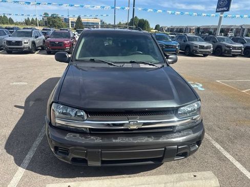 Used 2003 Chevrolet TrailBlazer LS w/ Preferred Equipment Group AWD/4WD image 2