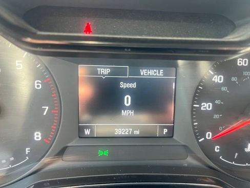 Used 2024 Chevrolet Trax LS FWD image 11