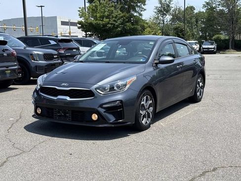Used 2020 Kia Forte LXS FWD image 5