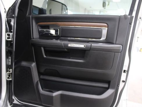 Used 2017 RAM 2500 Laramie w/ Convenience Group AWD/4WD image 23