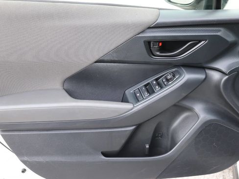 Used 2024 Subaru Crosstrek 2.0i image 12