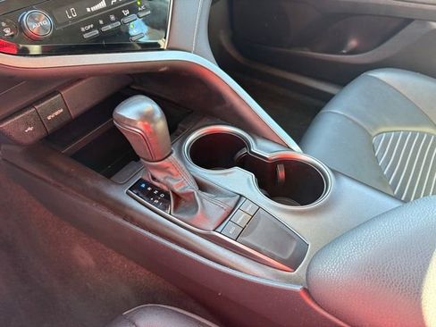 Used 2024 Toyota Camry SE image 20