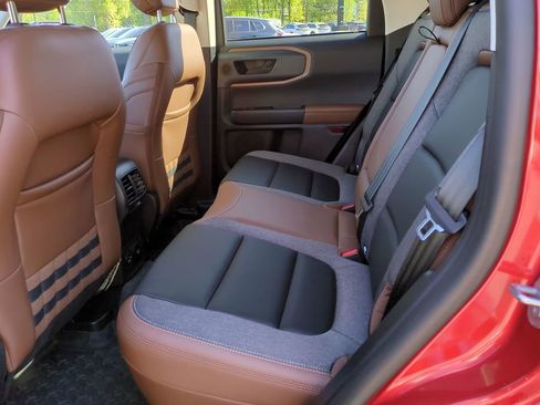 Used 2024 Ford Bronco Sport Outer Banks w/ Tech Package image 14