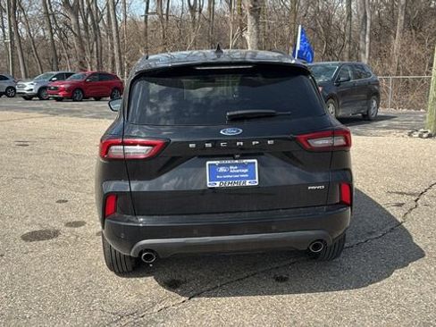 Certified 2024 Ford Escape ST-Line w/ Tech Pack #1 image 28