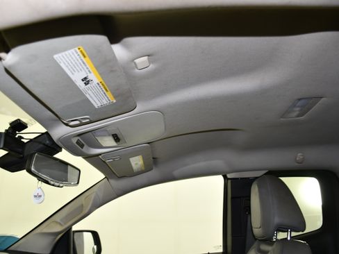 Used 2015 Chevrolet Colorado W/T RWD image 41