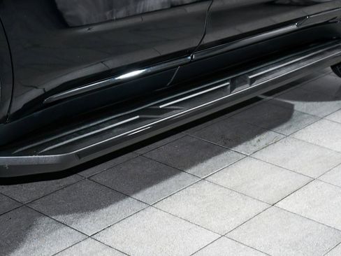 Used 2024 Cadillac Escalade Sport image 89