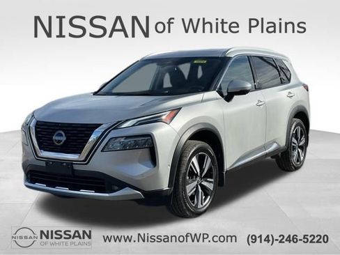 Certified 2021 Nissan Rogue Platinum AWD/4WD image 2