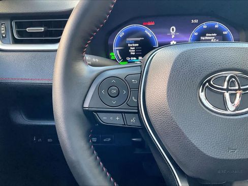 Used 2025 Toyota RAV4 XSE image 23